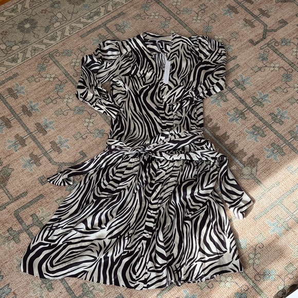 Christy Lynn The Layla Dress | Size Small NWT - Picture 2 of 5